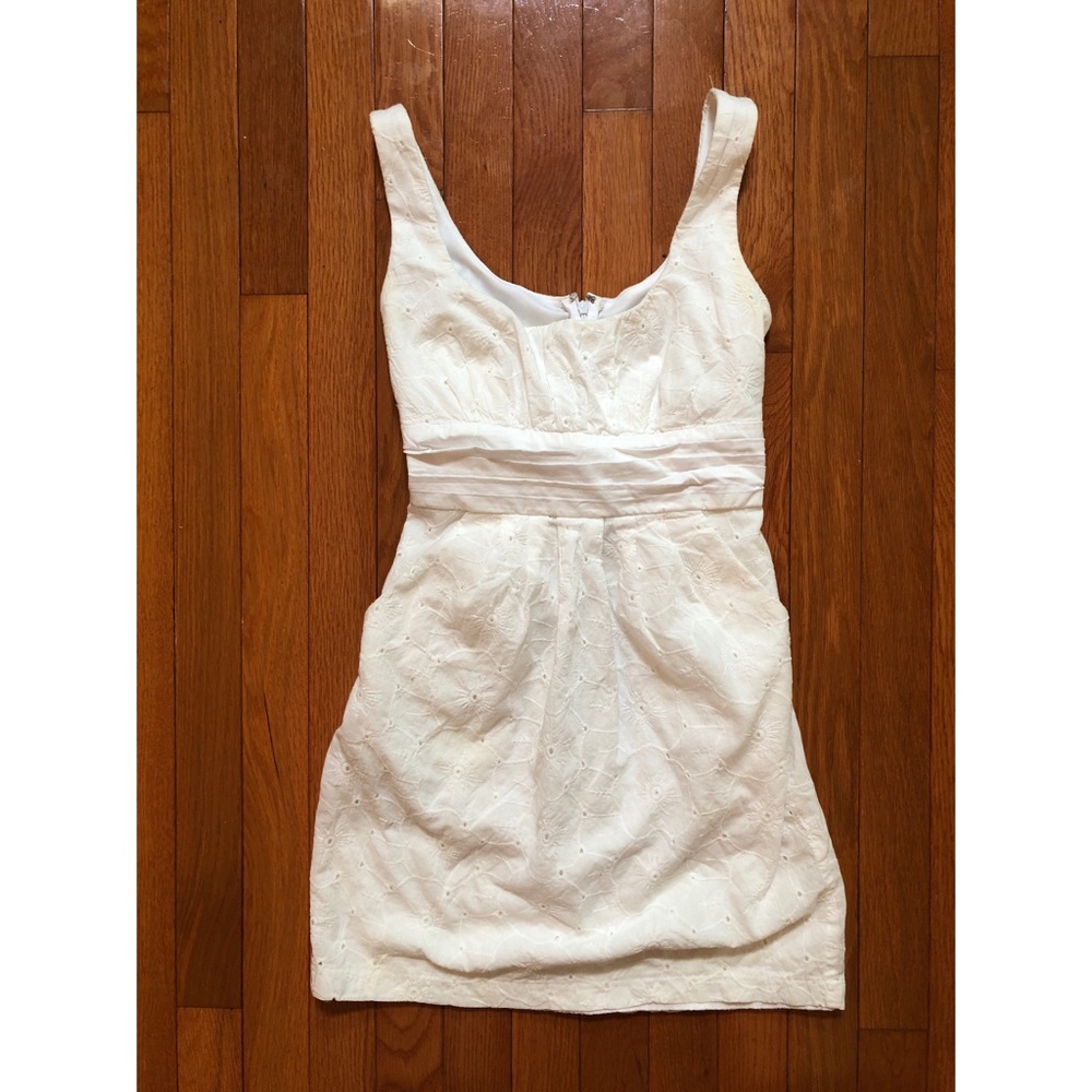 PRETTY WHITE DRESS 👗